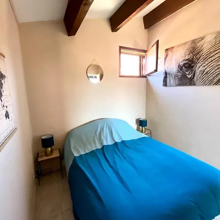 A Cyprien 34 M² + Terrasse Apartment